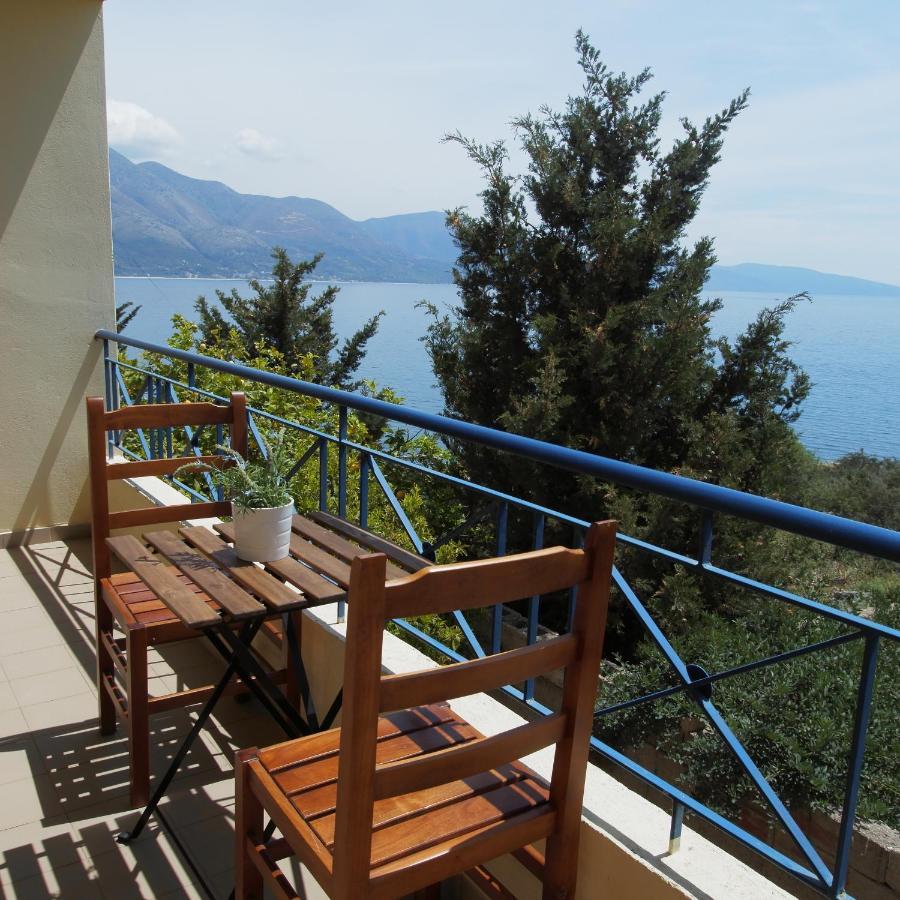 Guest House Suga 1 Qeparo Extérieur photo