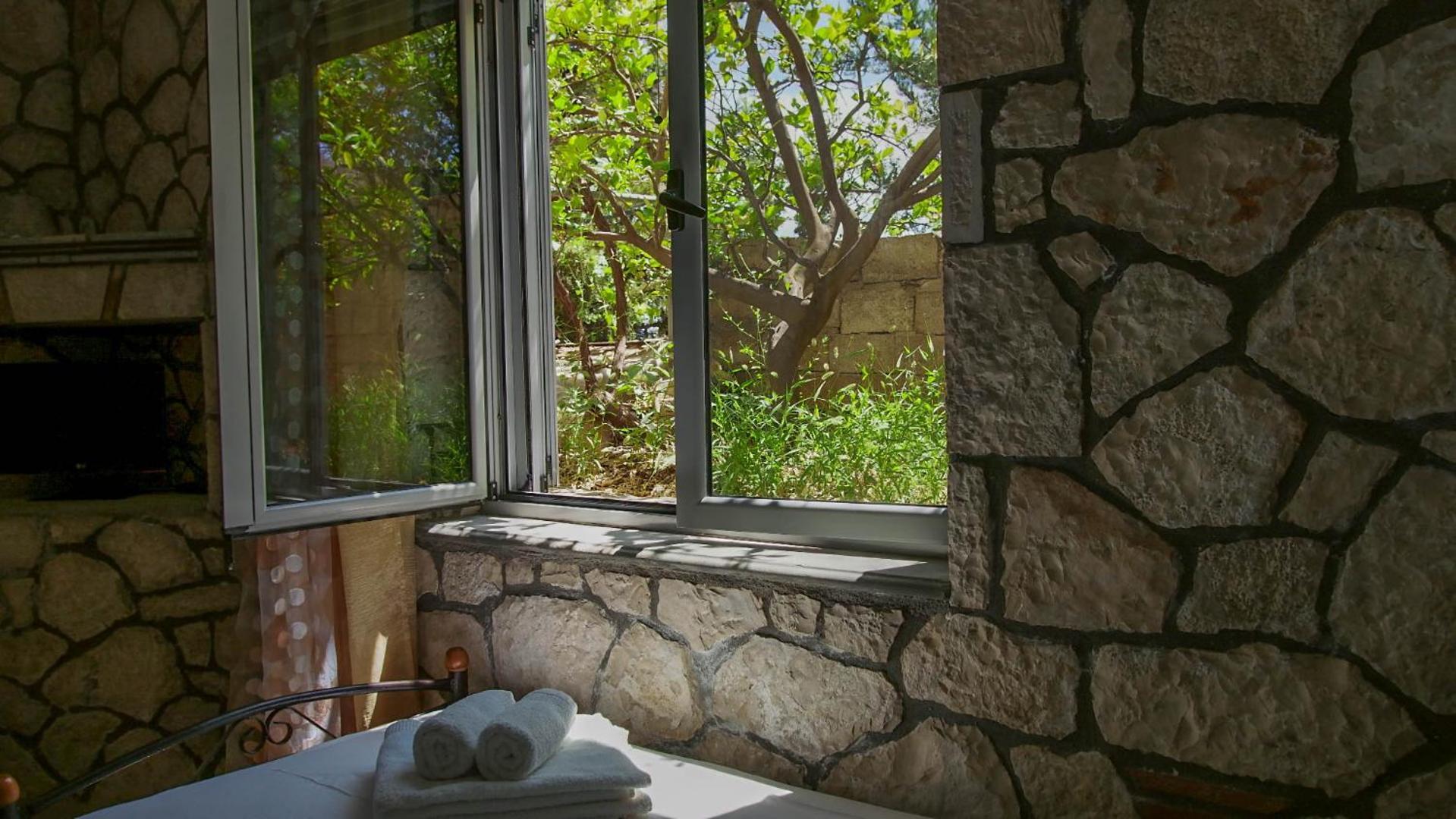 Guest House Suga 1 Qeparo Extérieur photo